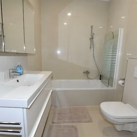 Alter Platz Apartman