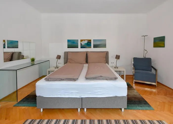 Alter Platz דירה